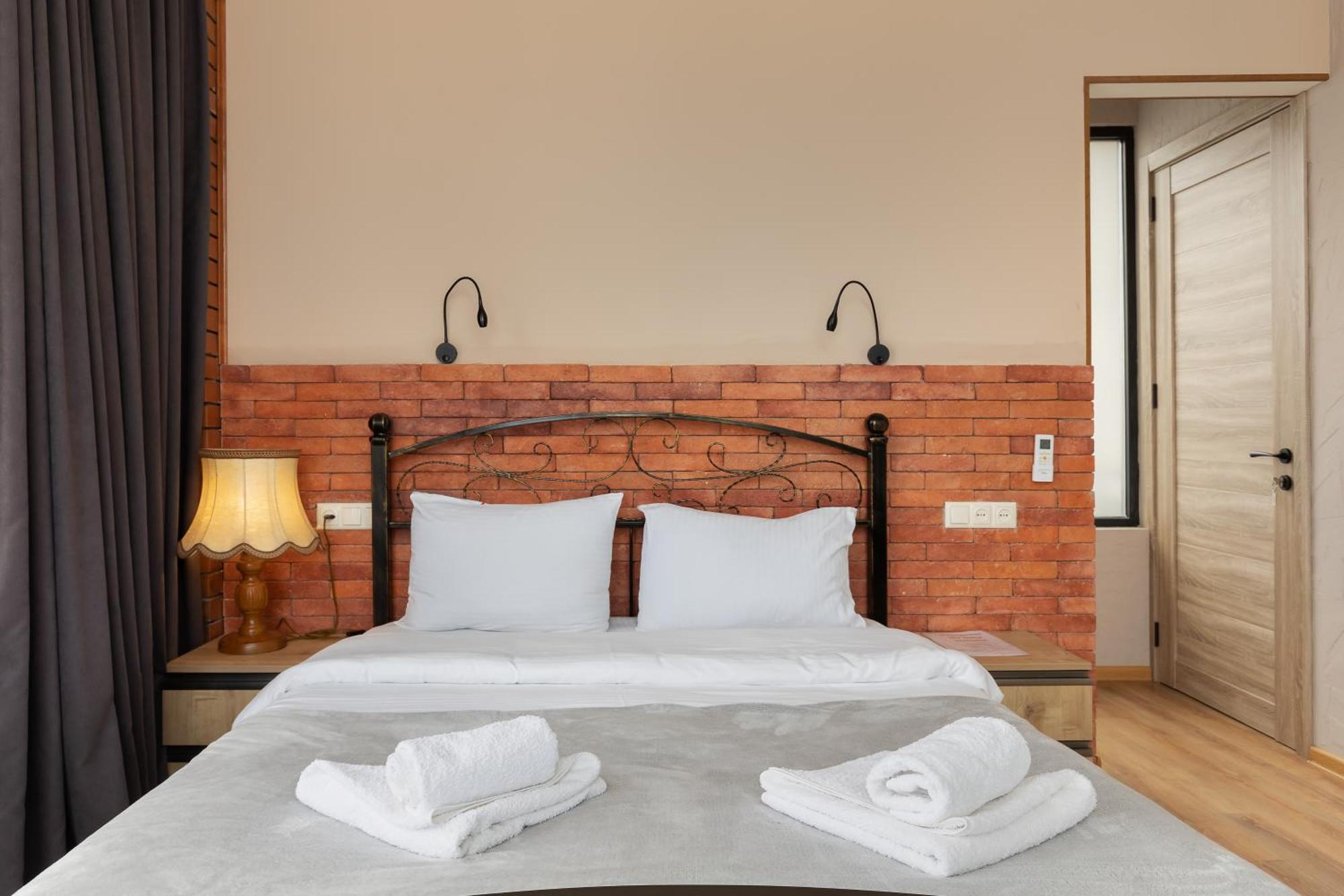 Honeymoon Apartments In Old Tbilisi Esterno foto