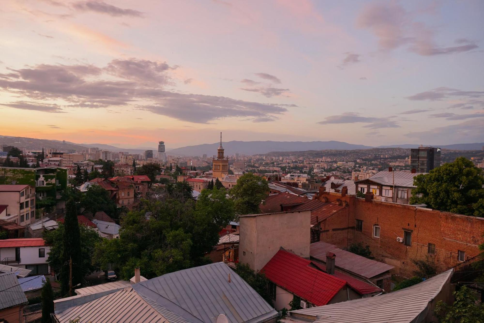 Honeymoon Apartments In Old Tbilisi Esterno foto