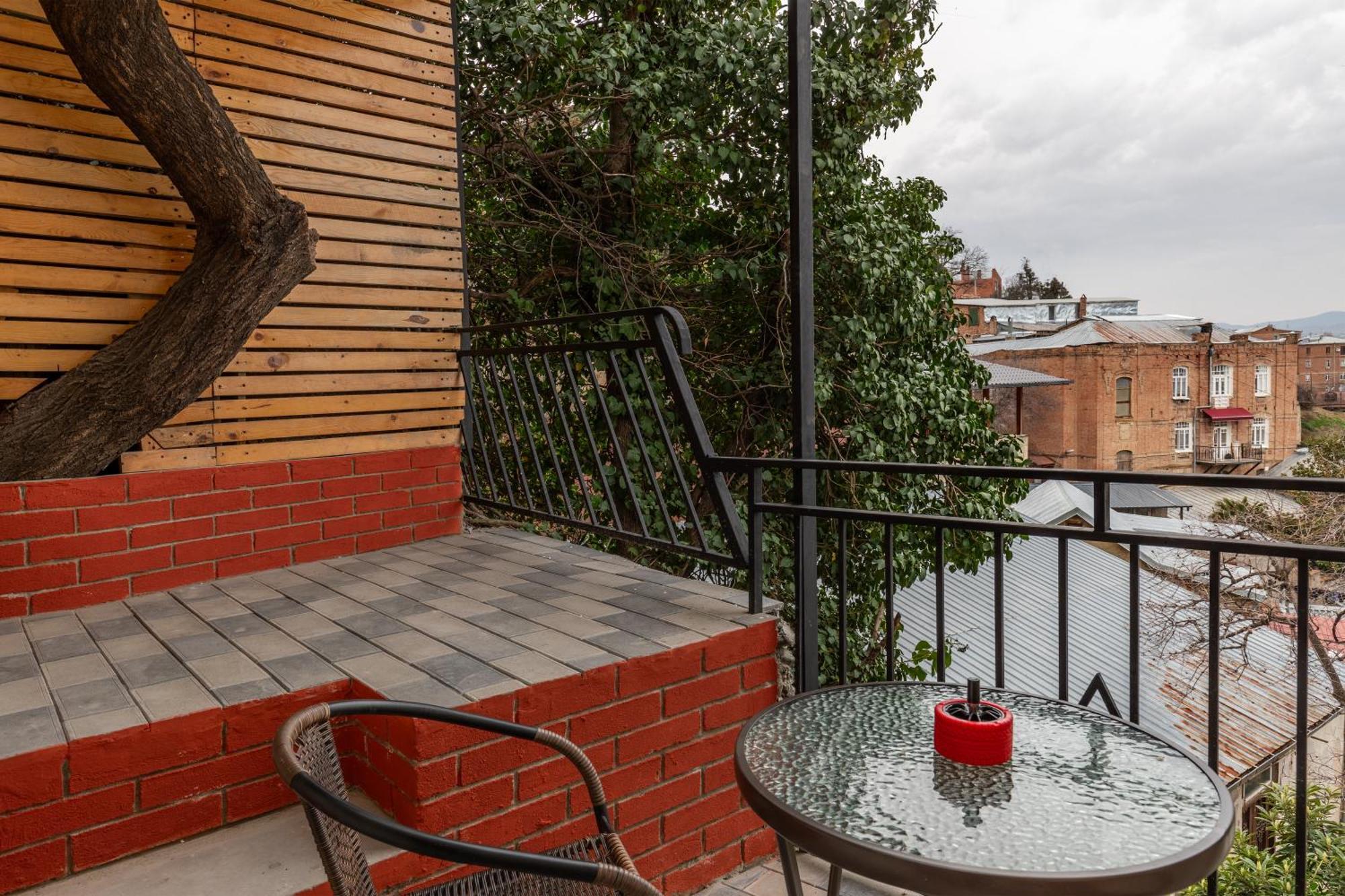 Honeymoon Apartments In Old Tbilisi Esterno foto